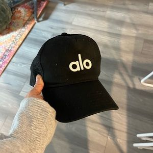 Alo trucker hat
